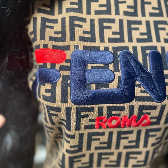 Fendi x Fila Collab sweatshirt size 4 - Picture 4 of 7